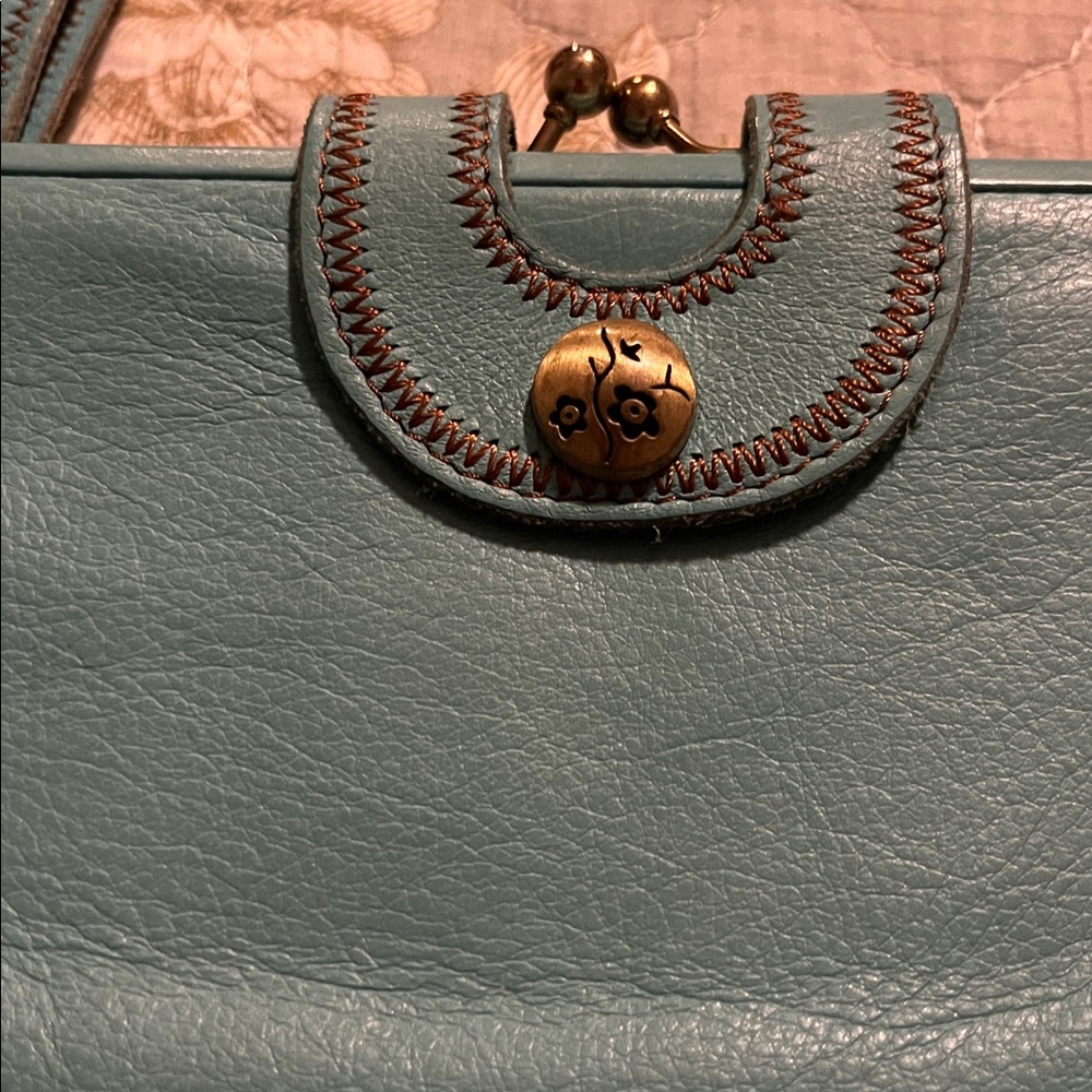 Lucky Brand Teal Leather Clutch with Wrist Strap - Picture 2 of 5